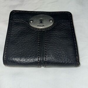Fossil Black Pebbled Leather Bifold Wallet EUC